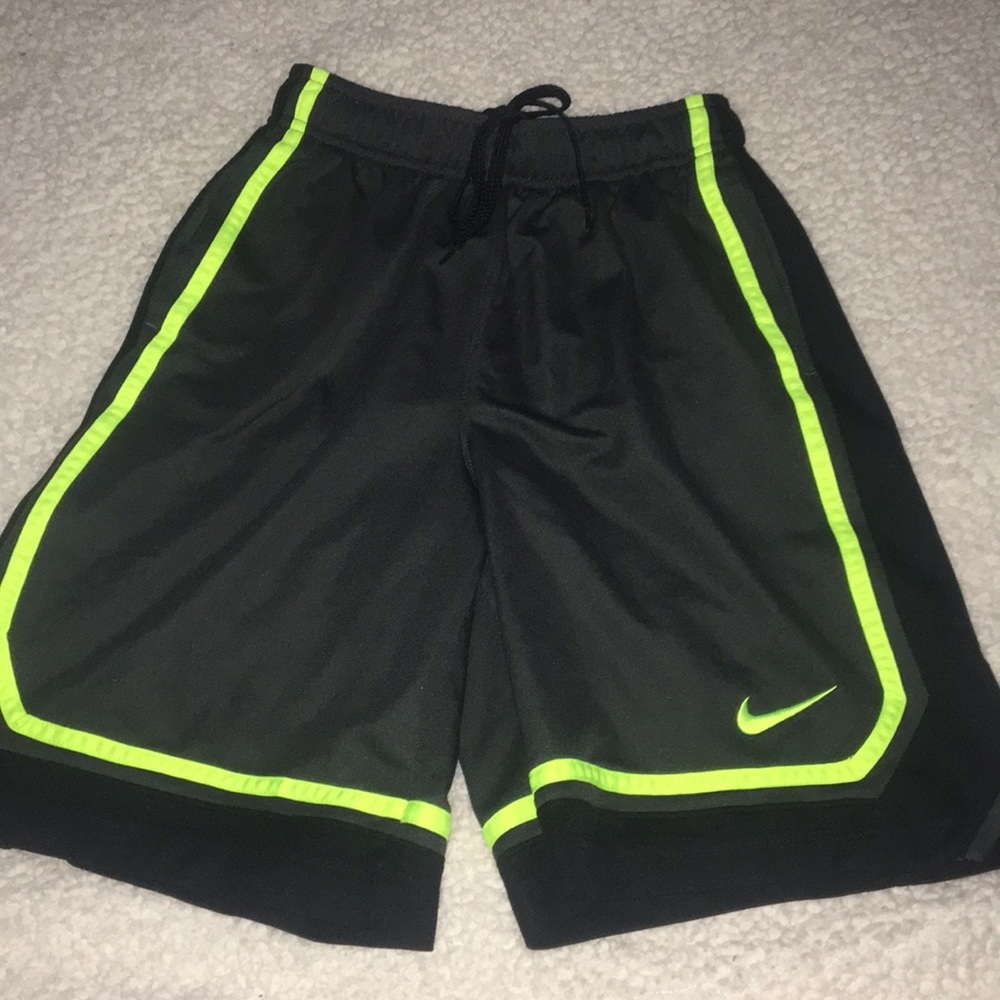 Nike Drive-fit boys shorts